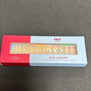 Kleo Kolor Press-On Gel Nails - Love Dream - NIB